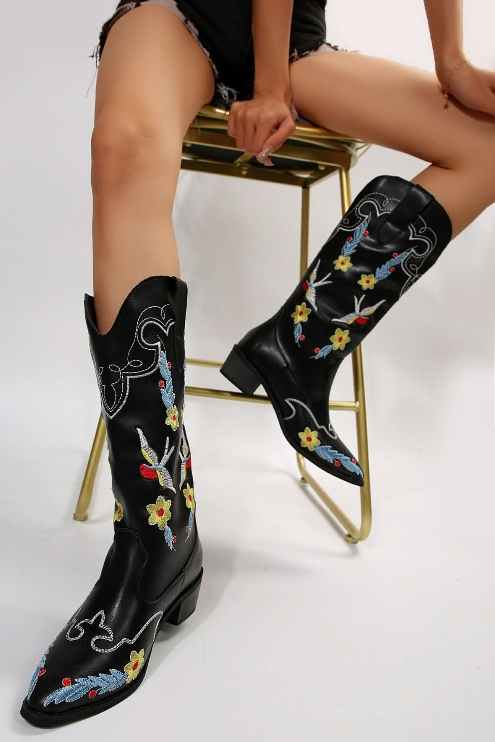 Embroidered Point Toe Block Heel Boots