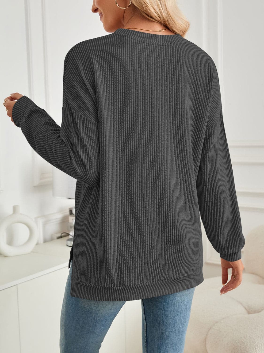 Slit Round Neck Long Sleeve Sweatshirt.