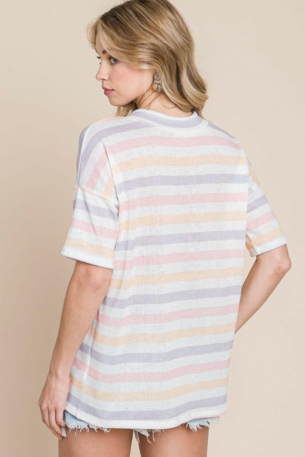 BOMBOM Striped V-Neck Short Sleeve T-ShirtBOMBOM Striped V-Neck Short Sleeve T-Shirt
 Discover the perfect blend of versatility and style with the BOMBOM Striped V-Neck Short Sleeve T-Shirt. This essential wLove Salve -Neck Short Sleeveusa