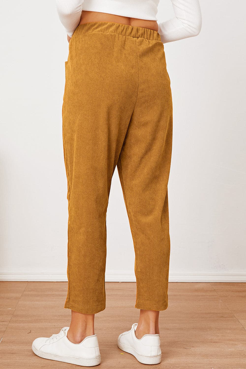 Pocketed Elastic Waist Pants.