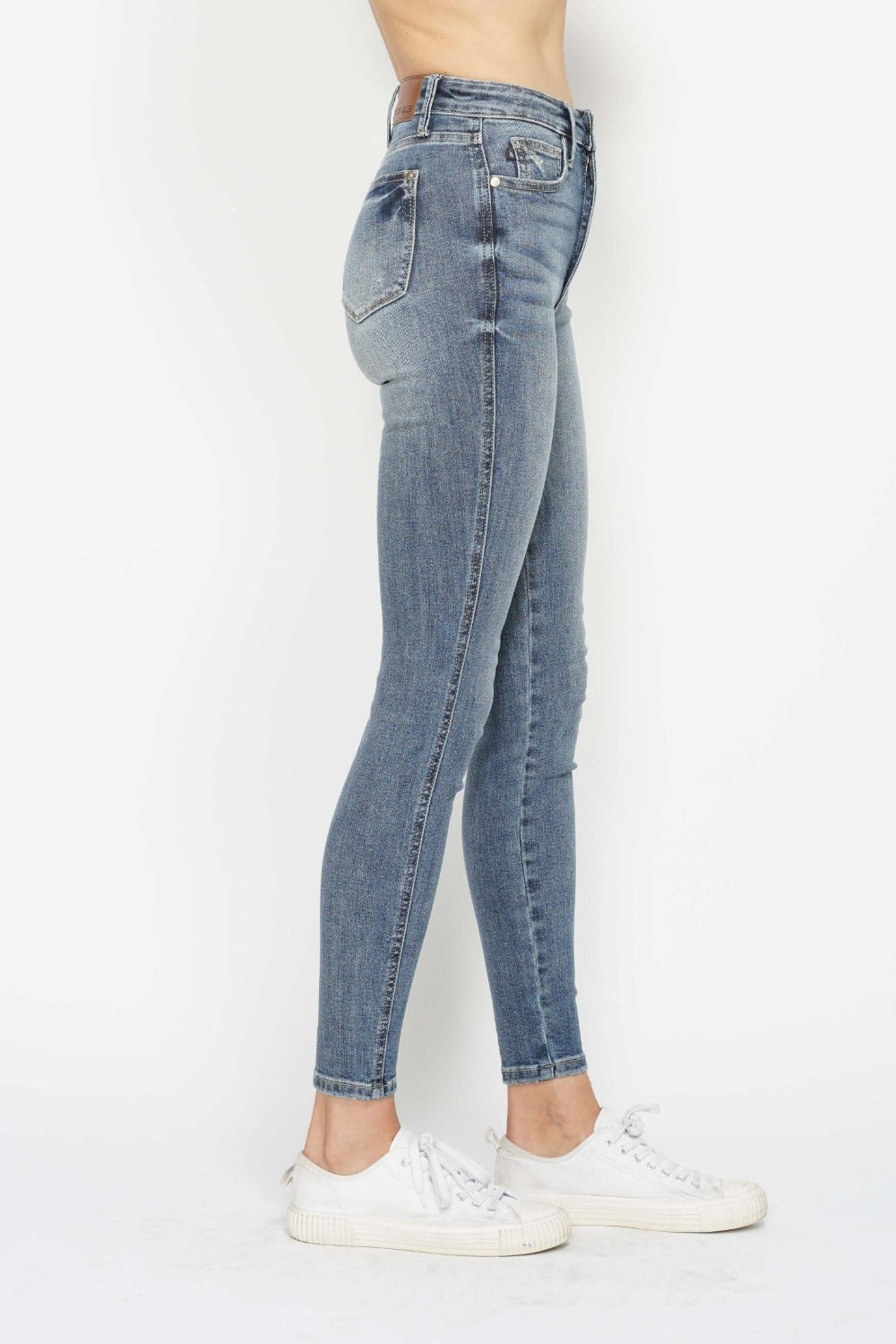 Judy Blue Full Size Tummy Control Contrast Wash Skinny Jeans Coco’s Tee Boutique