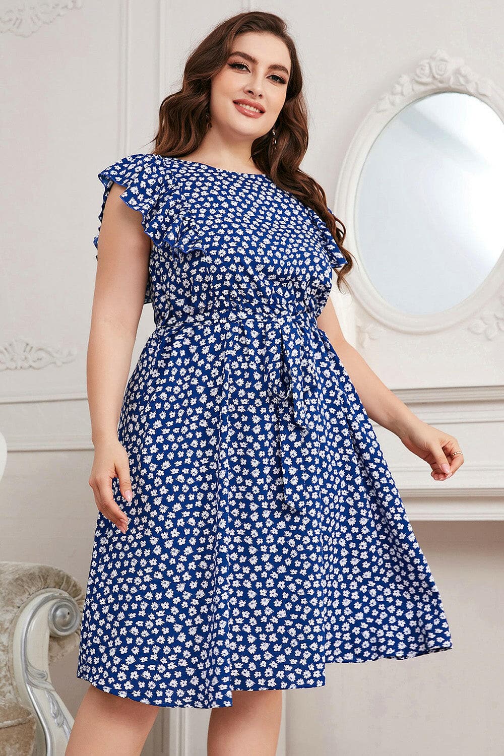 Plus Size Round Neck Tie Waist DressRevamp Your Wardrobe with Style and Comfort!
 
 
Flattering Fit: Embrace your curves in this Plus Size Round Neck Tie Waist Dress.
 
Chic Design: Featuring a tied waLove Salve Size Round Neck Tie Waist Dressplus