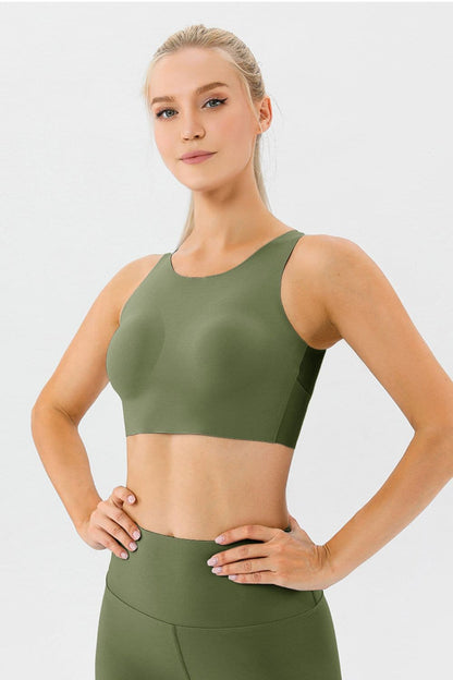 Round Neck Wide Strap Active Bra.