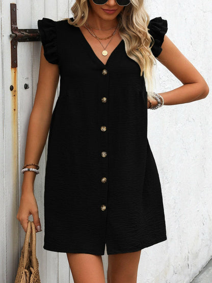 Button Up V-Neck Cap Sleeve Mini DressButton Up V-Neck Cap Sleeve Mini Dress
 
 
Chic Design: Embrace sophistication with the button-up detailing and V-neckline of this mini dress.
 
Versatile Wear: PerfLove Salve -Neck Cap Sleeve Mini Dress