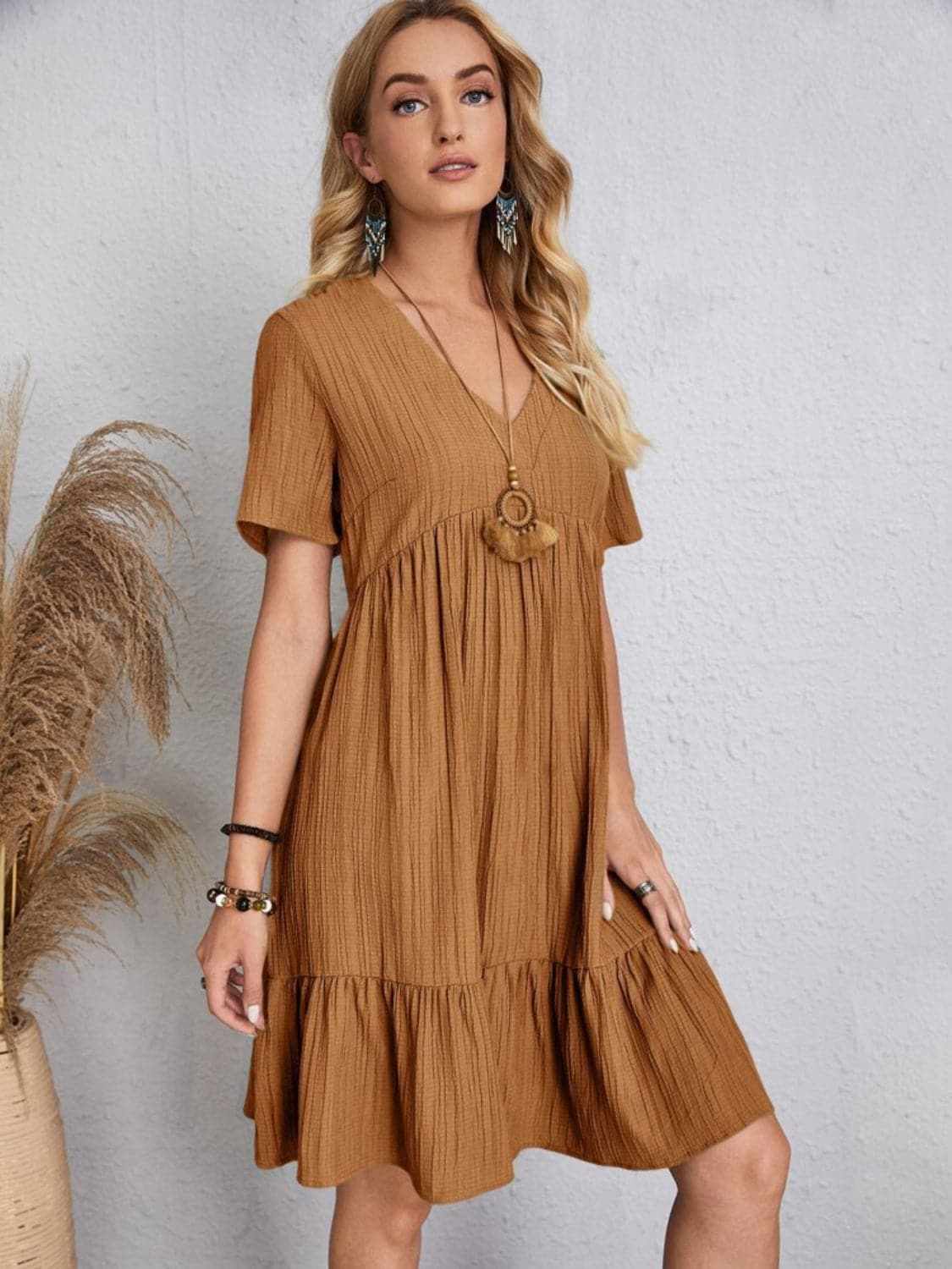 Elegant V-neck dress - 100% polyester - Love Salve 