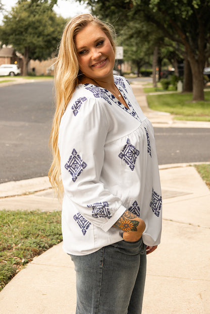 Chic white boho geometric print plus size blouse with bracelet sleeves