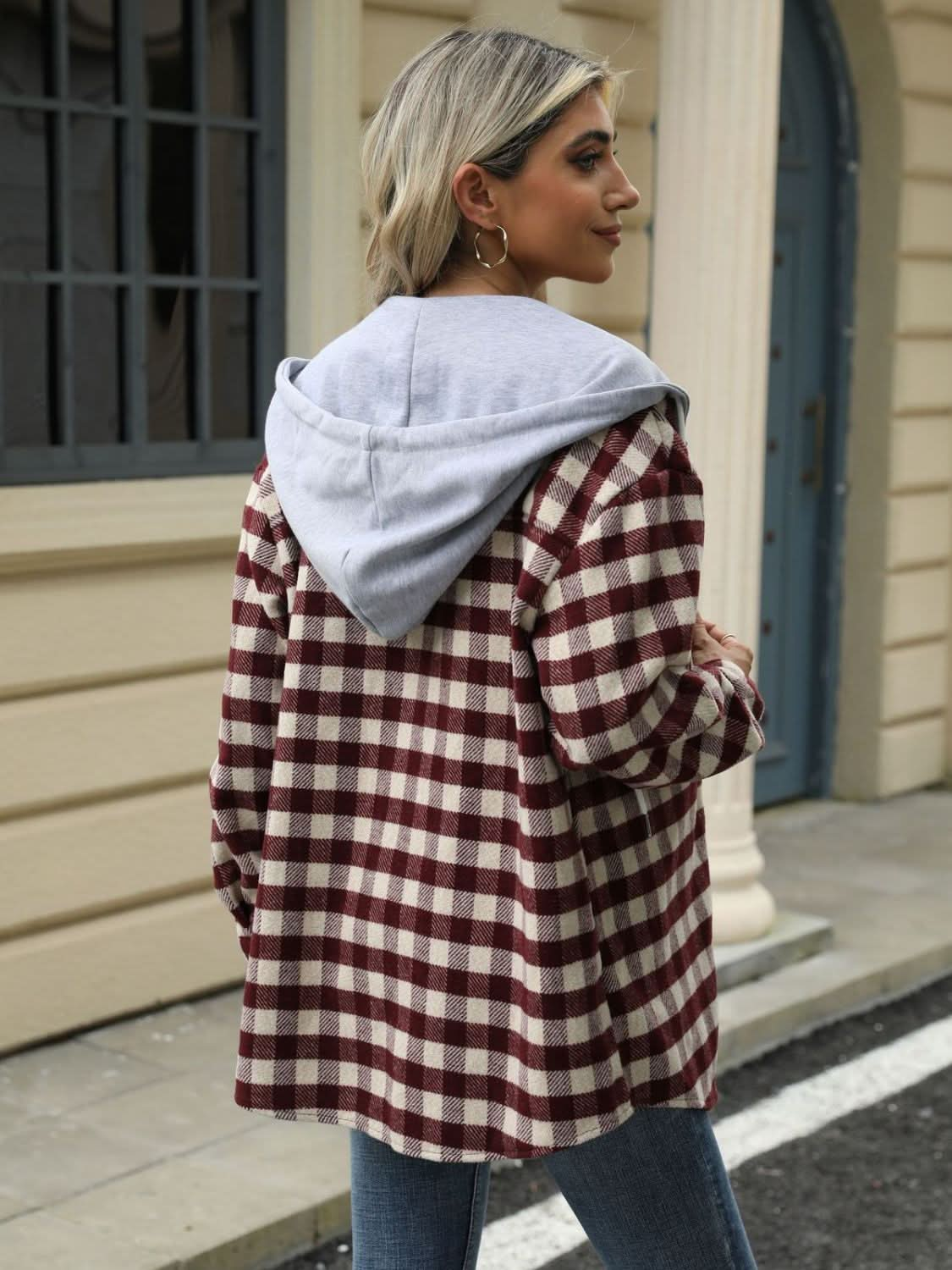 Plaid hooded jacket with pockets