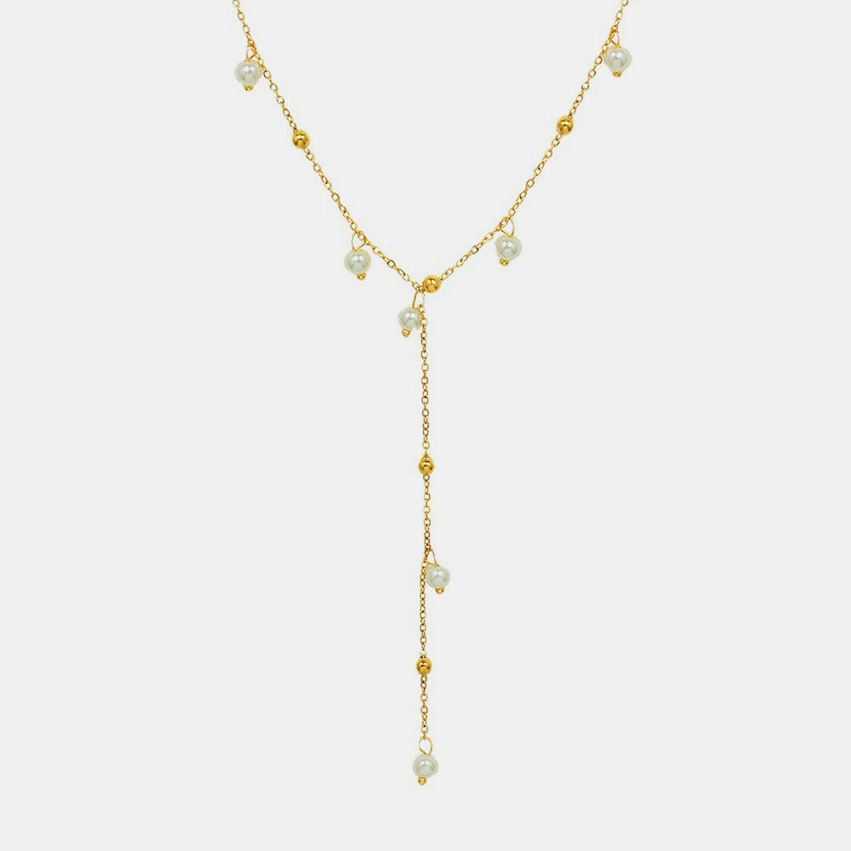 Elegant 18K Gold-Plated Pearl Necklace with Drop Pendant.