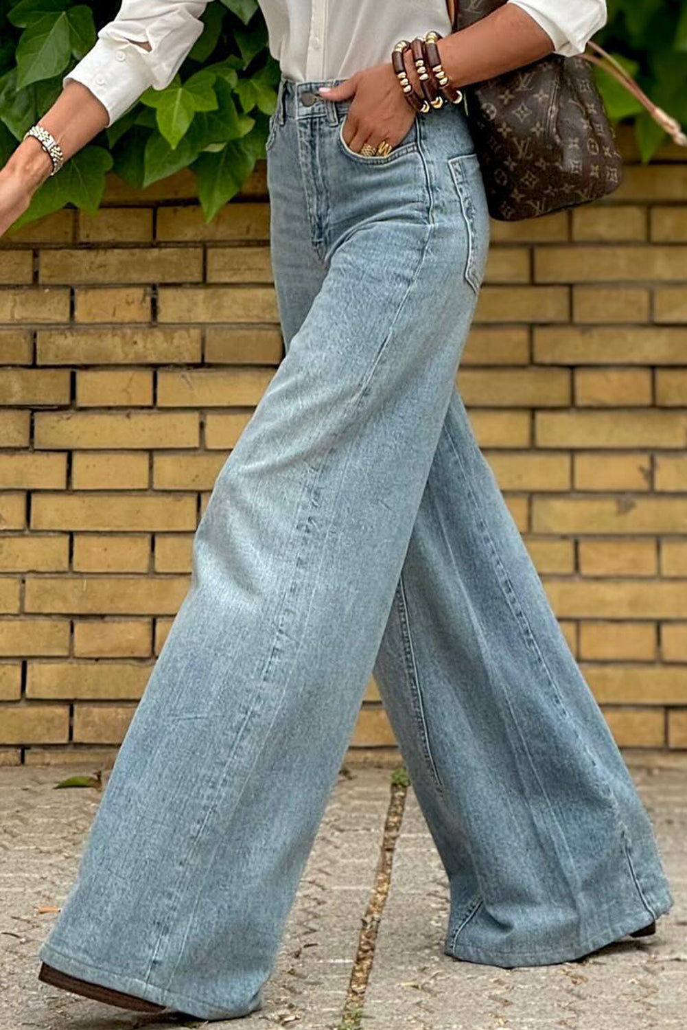 Dusk blue acid wash wide-leg high-rise jeans for a chic look