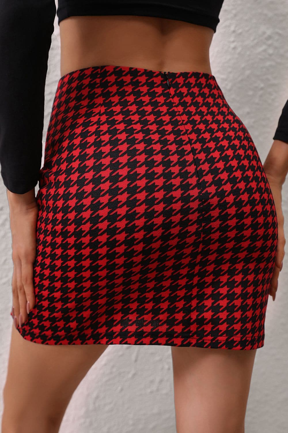 Houndstooth Slit Mini Skirt.