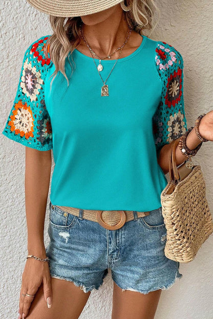 Geometric Round Neck Short Sleeve Blouse.