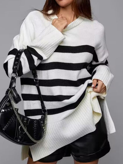 Chic slit striped sweater with round neckline