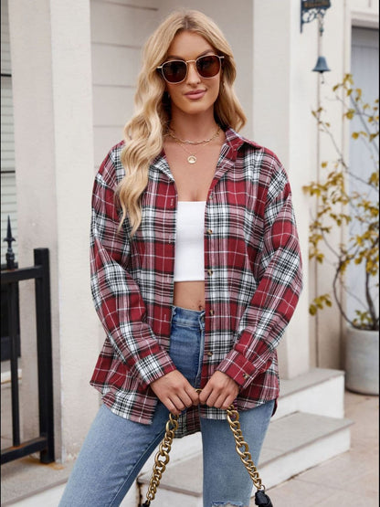 Pocketed Plaid Collared Neck Long Sleeve Shirt.