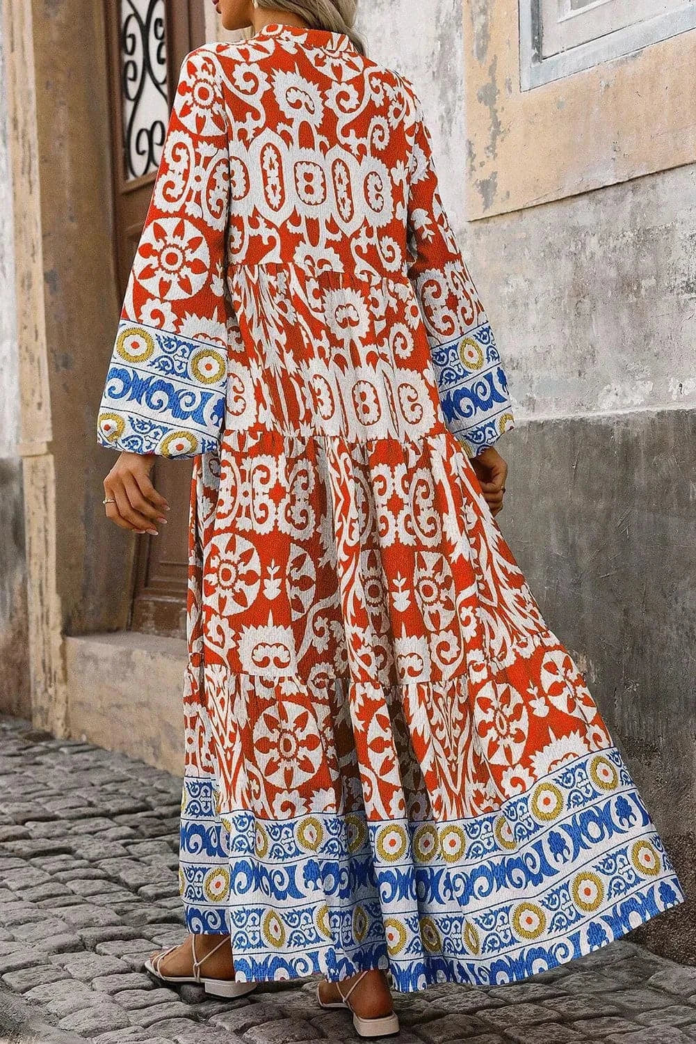 Printed Notched Long Sleeve Maxi DressFeatures: Basic style
Sheer: Opaque
Stretch: No stretch
Body: Not lined
Material composition: 100% polyester
Care instructions: Machine wash cold. Tumble dry low.
ImLove Salve Printed Notched Long Sleeve Maxi DressMaxi Dresses