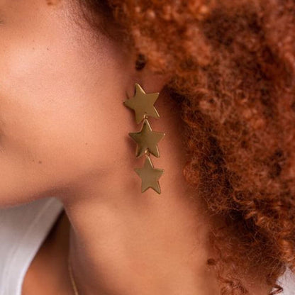 Elegant 18K gold-plated star earrings in stainless steel