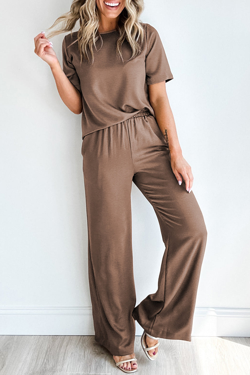 Chic smoke gray two-piece set with wide-leg pants and tee