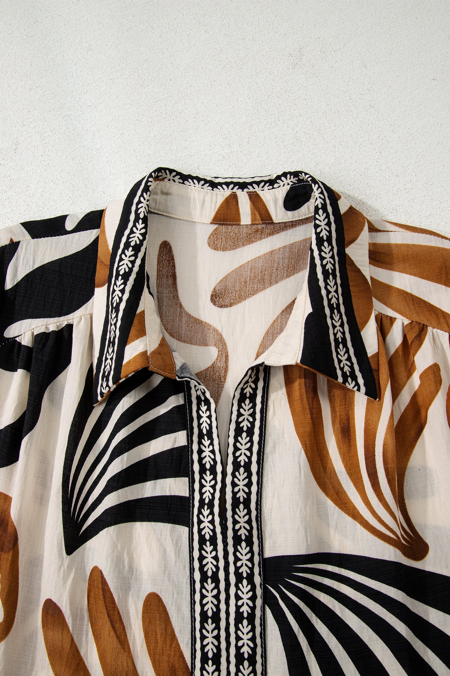 White Plus Size Abstract Print Dress With Contrast Collar Split Neck Long Dress Dear-Lover Dropshipping