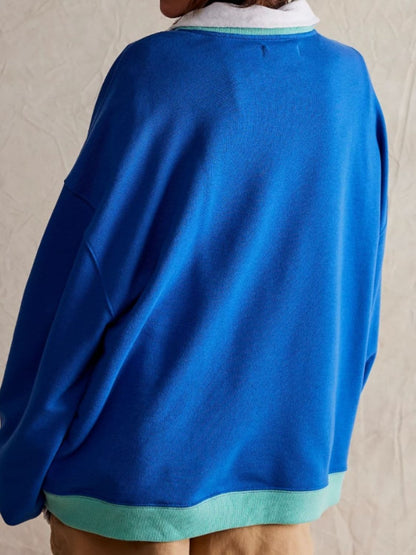 Contrast Trim Round Neck Long Sleeve Sweatshirt.