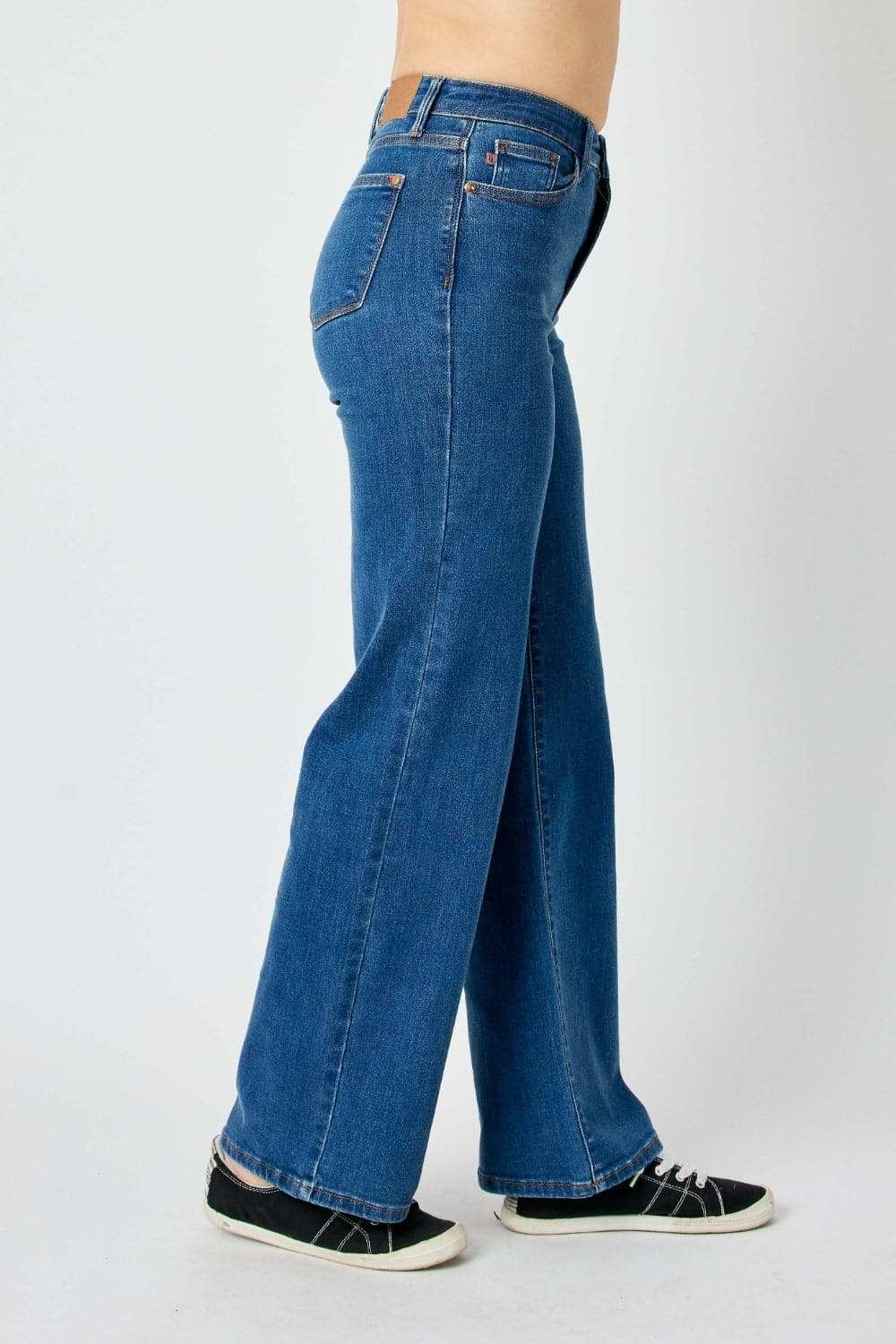 Judy Blue Full Size High Rise Straight Jeans.