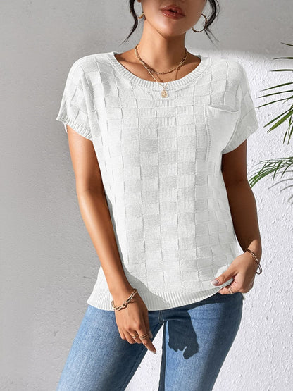 Round Neck Short Sleeve Knit Top.