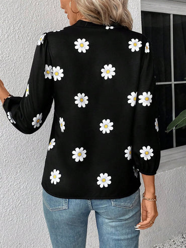 Daisy Notched Three-Quarter Sleeve Shirt.