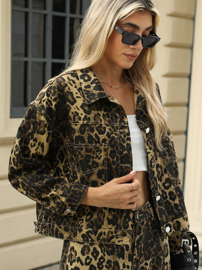 Chic leopard print denim jacket