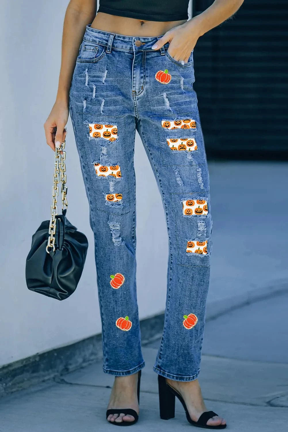 Distressed Pumpkin Jeans with PocketsFeatures: Distressed
Stretch: Slightly stretchy
Material composition: 75% cotton, 24% polyester, 1% elastane
Care instructions: Machine wash cold. Tumble dry low.
ImLove Salve Distressed Pumpkin JeansJeans