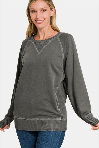 Zenana Round Neck Long Sleeve Sweatshirt.