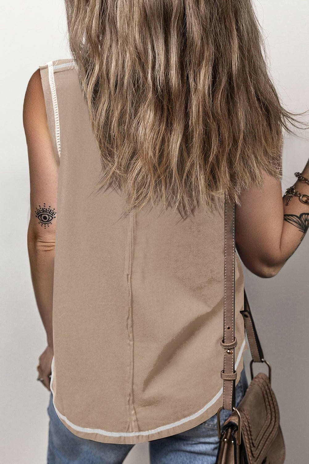 Contrast Stitching Round Neck Tank - Love Salve