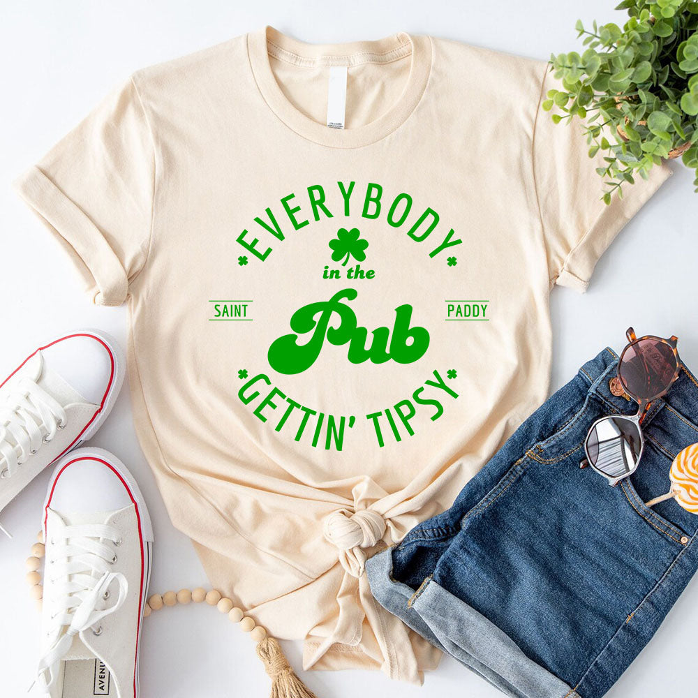 Funny Shirt – Everybody in the Pub Gettin' Tipsy Tee Adorb.co