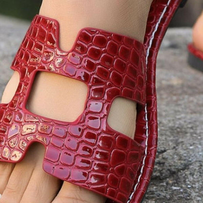 Crocodile Pattern Open-Toe PU Leather Sandals - Love Salve