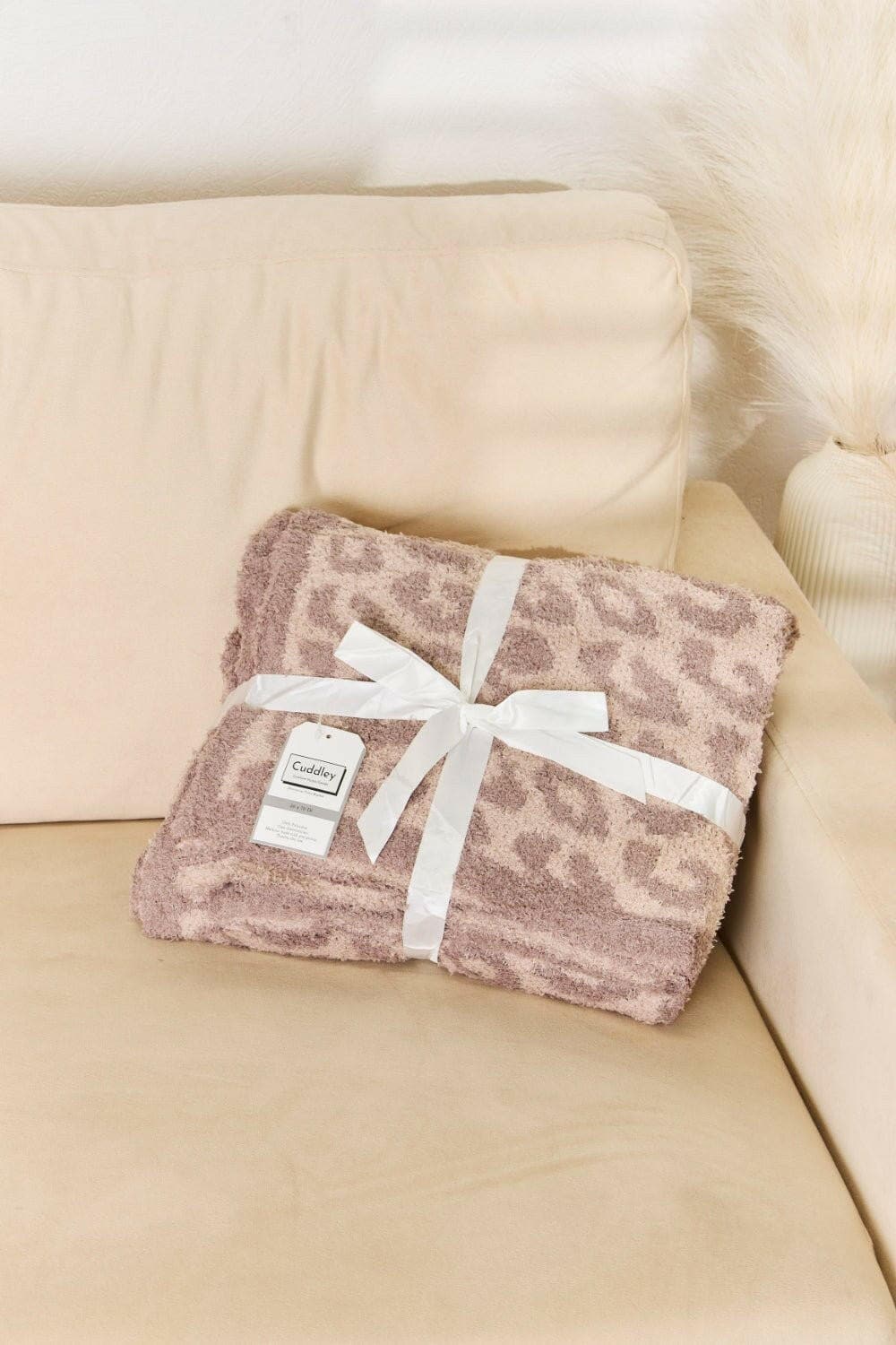 Cuddley Leopard Decorative Throw Blanket - Love Salve