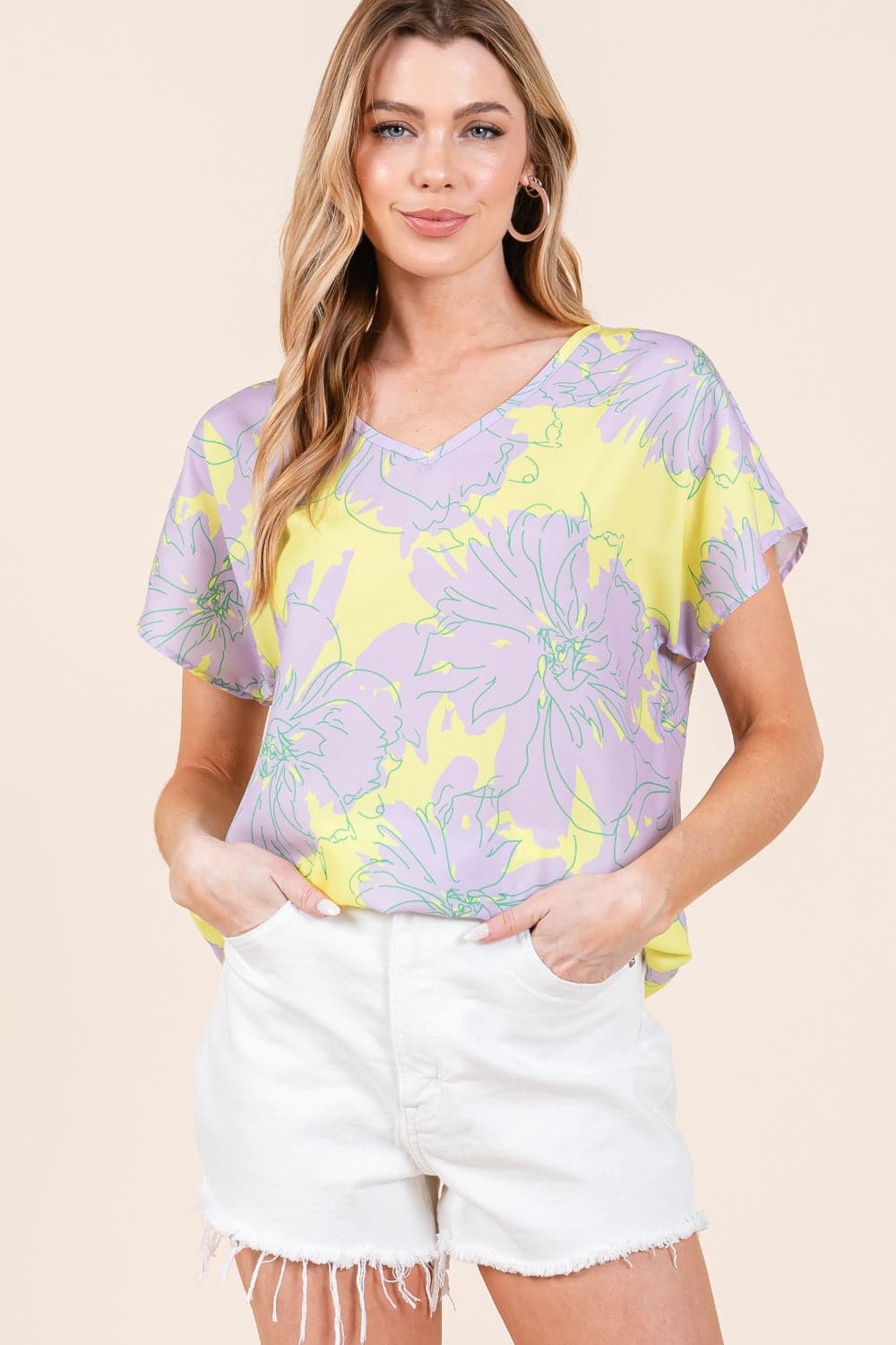 BOMBOM Floral Short Sleeve T-Shirt.