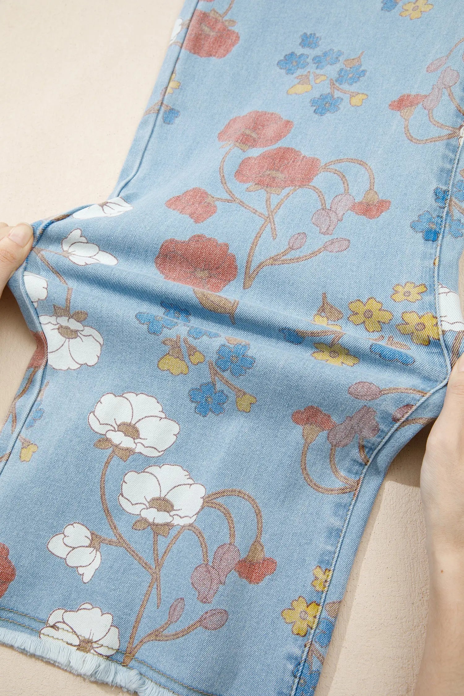 Sky Blue Floral Printed Raw Hem Shift Jeans for Women Dear-Lover Dropshipping
