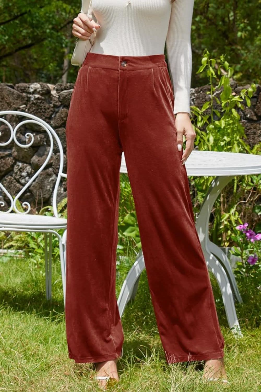 Chic Velvet Wide-Leg Trousers with Functional Pockets