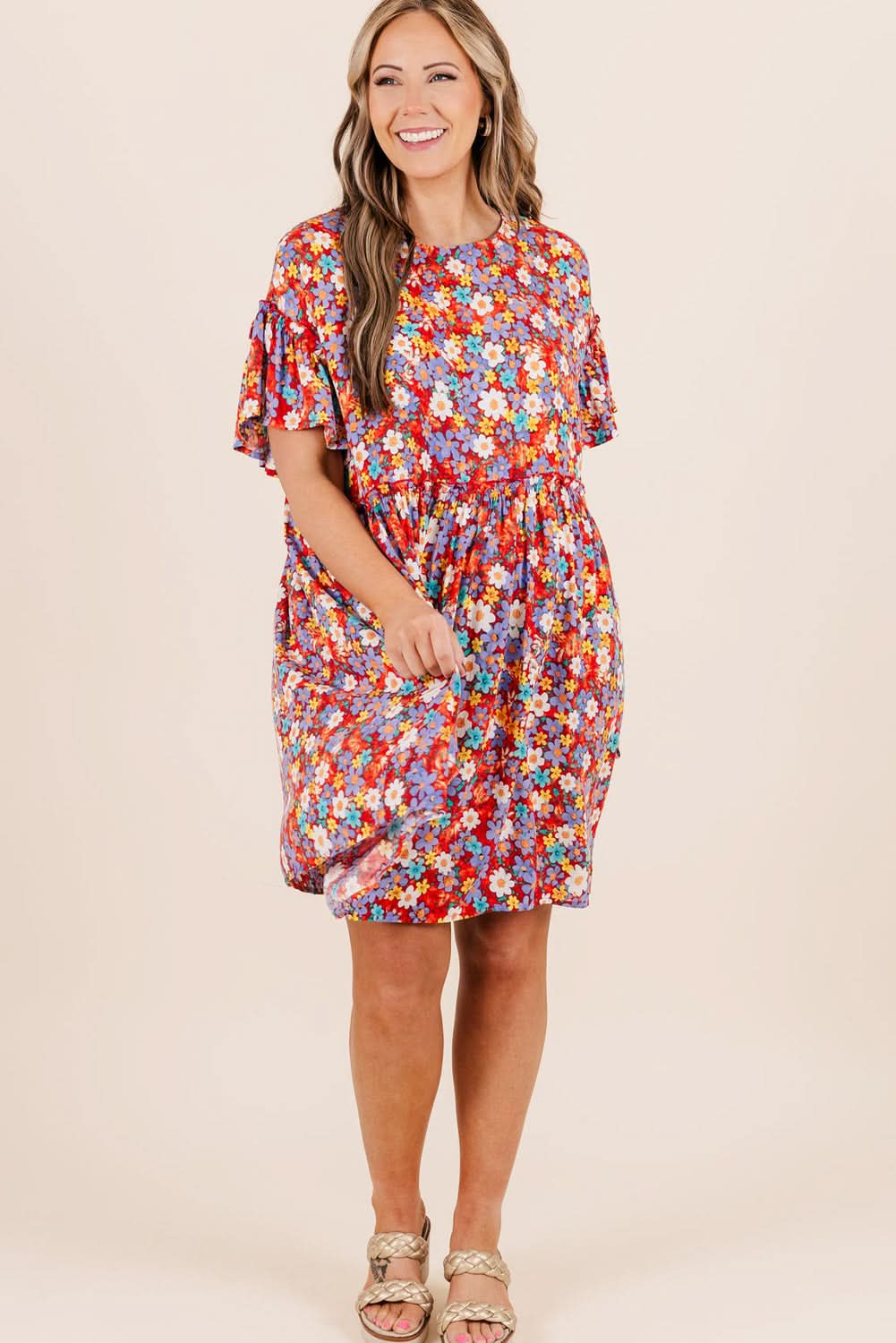 Floral Fantasy Plus Size Shift Dress with Short Ruffle Sleeves