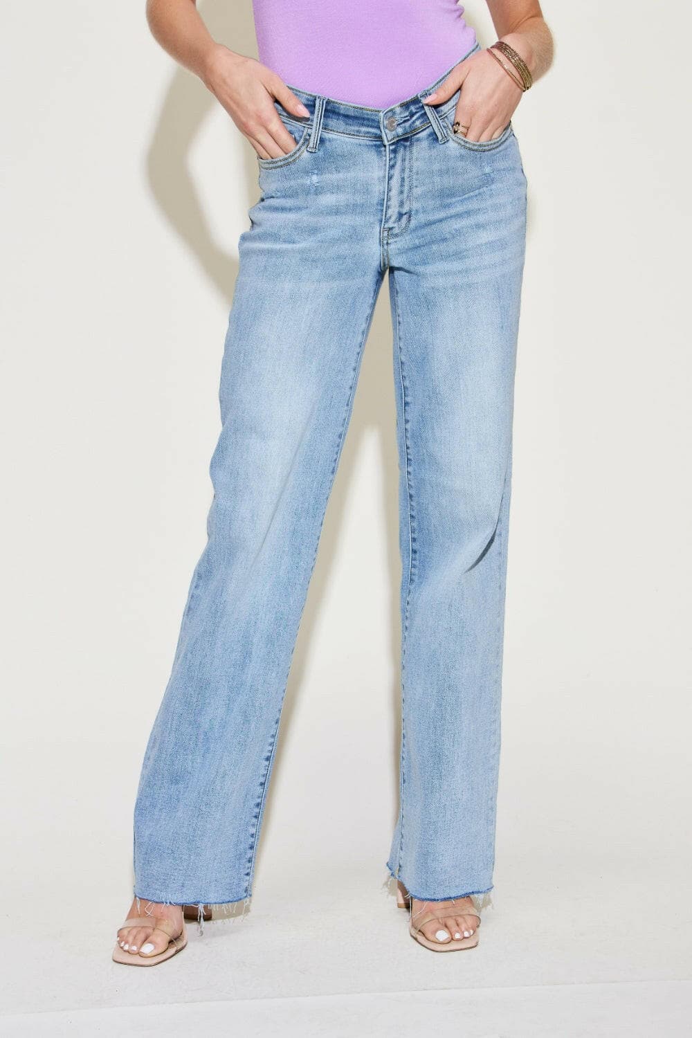 Judy Blue Full Size V Front Waistband Straight Jeans.