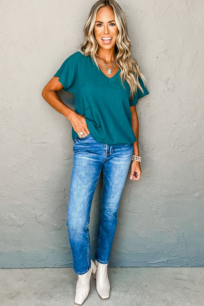 Crinkled blue sapphire V-neck T-shirt with wide sleeves