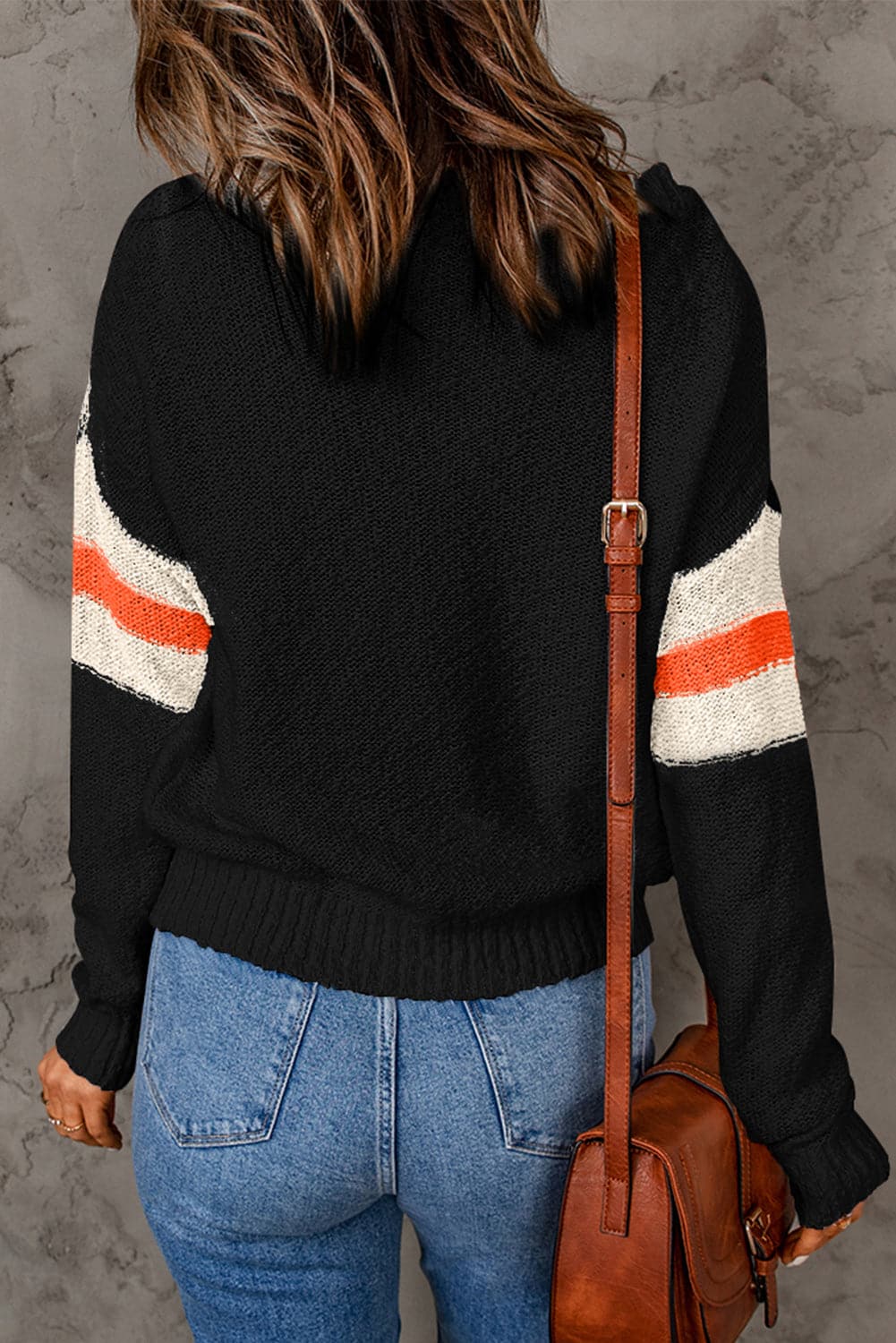 Contrast Round Neck Dropped Shoulder Sweater.