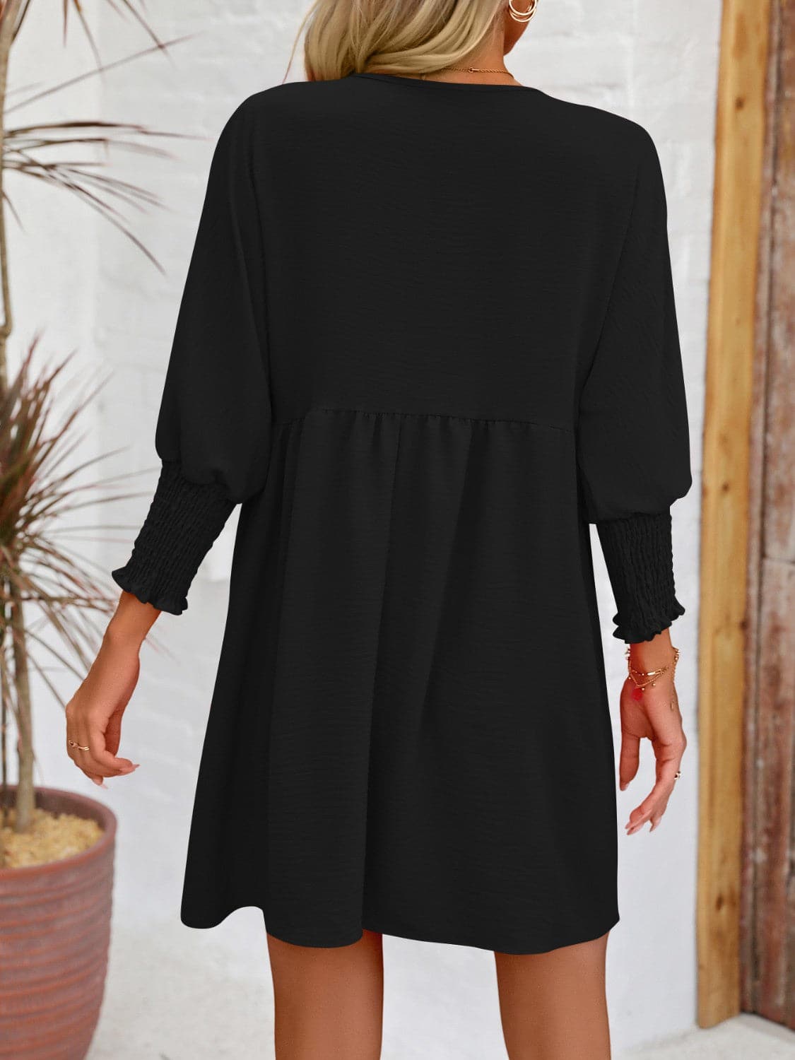 Round Neck Lantern Sleeve Mini DressFeatures: Basic style
Sheer: Opaque
Stretch: Slightly stretchy
Body: Not lined
Material composition: 100% polyester
Care instructions: Machine wash cold. Tumble dry Love Salve Round Neck Lantern Sleeve Mini Dress