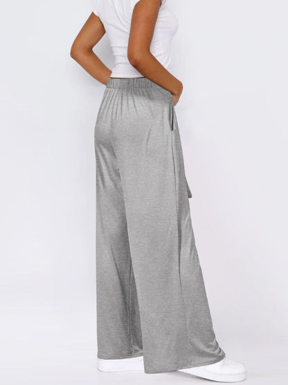 Chic tied wide-leg pants with convenient pockets