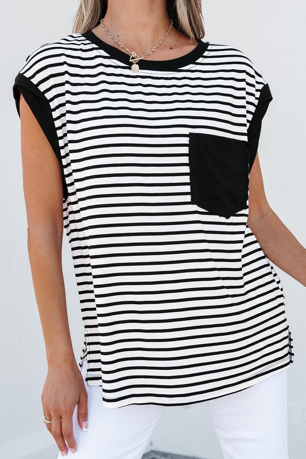 Black Stripe Chest Pocket Patch Round Neck Tank Top for Women