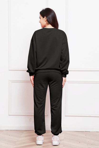 Round Neck Long Sleeve Sweatshirt and Pants Set.