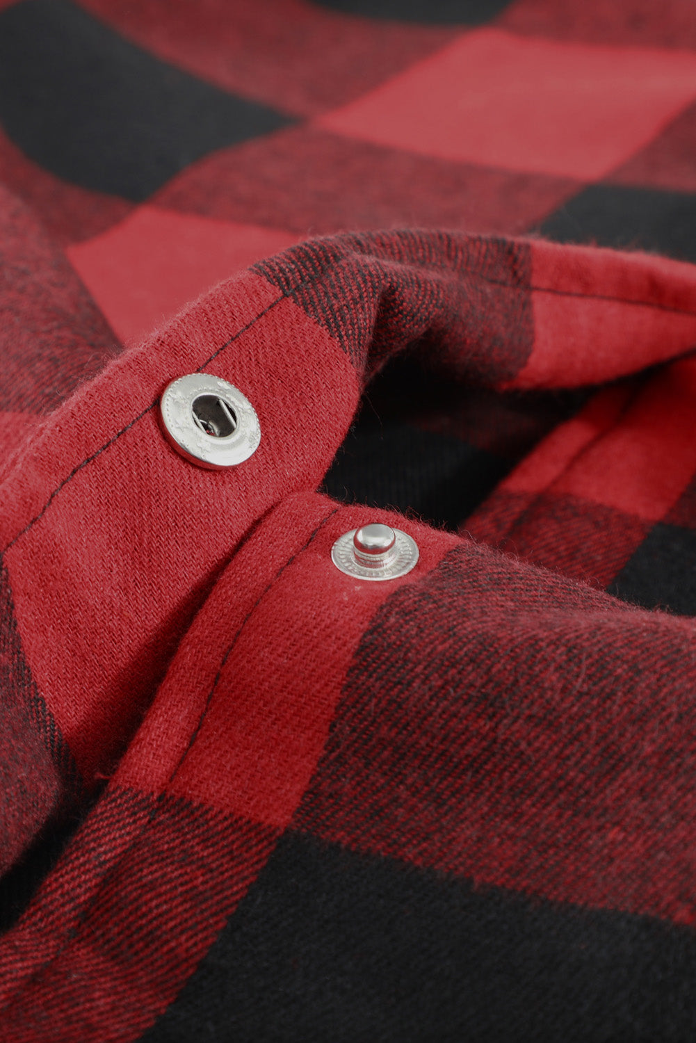 Chic plaid shirt coat with elegant turn-down collar in fiery red