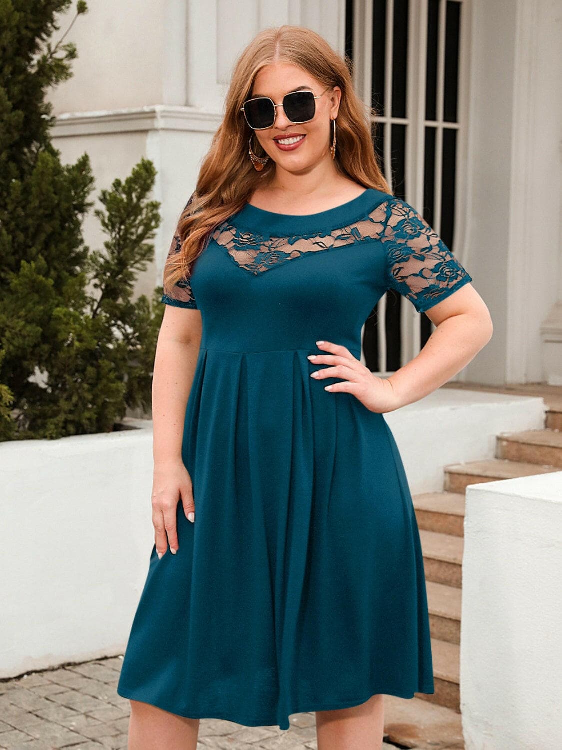 Ruched Lace Detail Plus Size Short Sleeve DressEnhance Your Style with Our Ruched Lace Detail Plus Size Short Sleeve Dress
 
 
Lace Elegance: Embrace sophistication with exquisite lace detail that adds a touch ofLove Salve Size Short Sleeve Dressplus