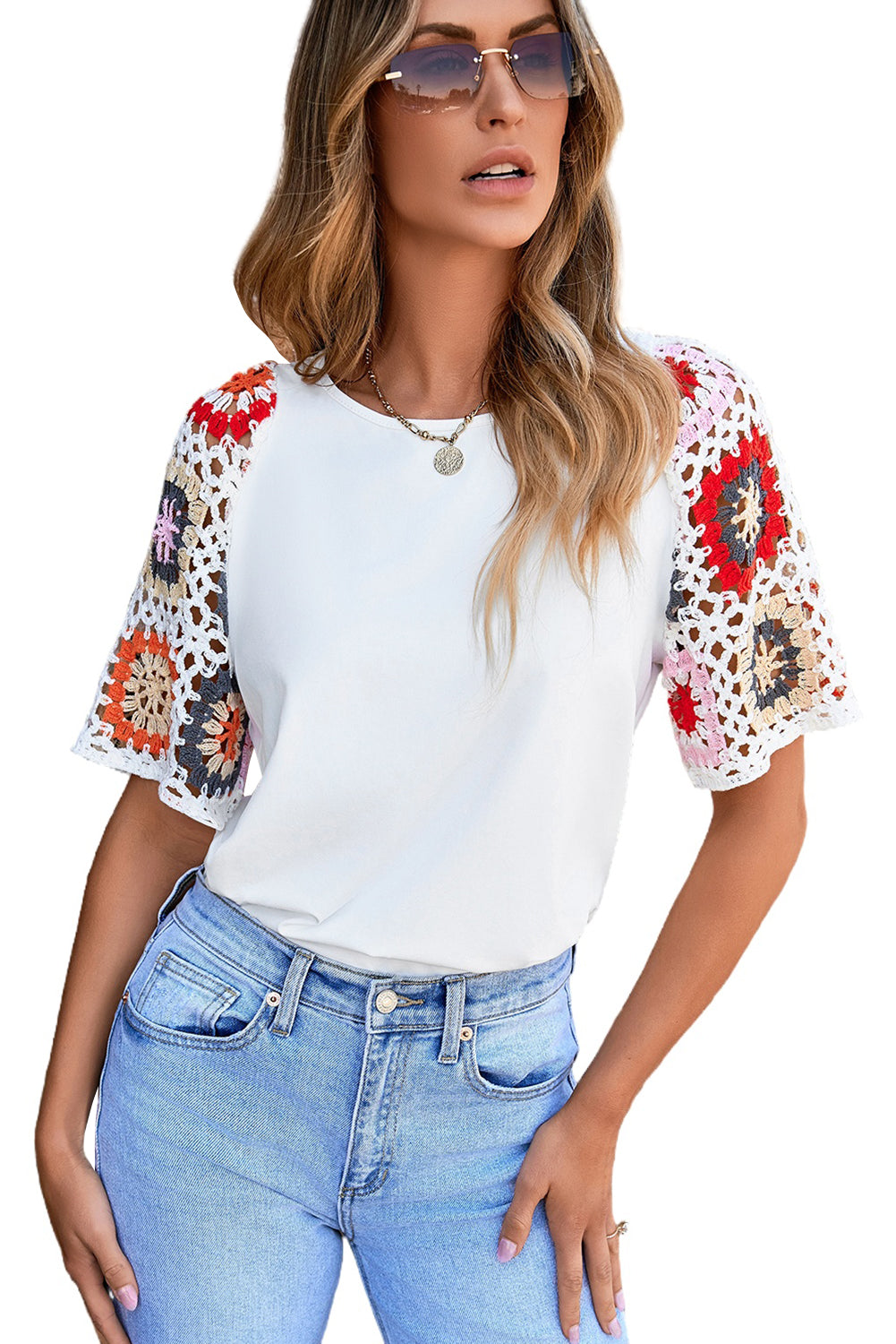 Elegant white floral crochet top with short sleeves