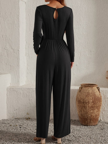 Chic long sleeve jumpsuit with pockets