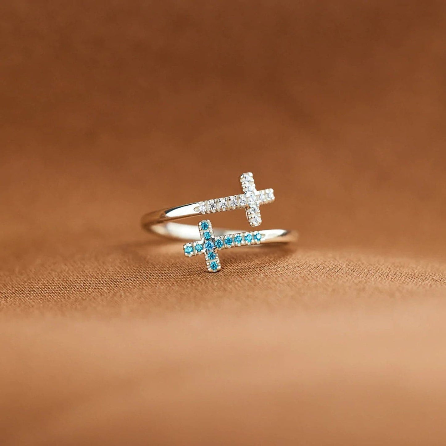 Zircon 925 Sterling Silver Double Cross Bypass Ring.