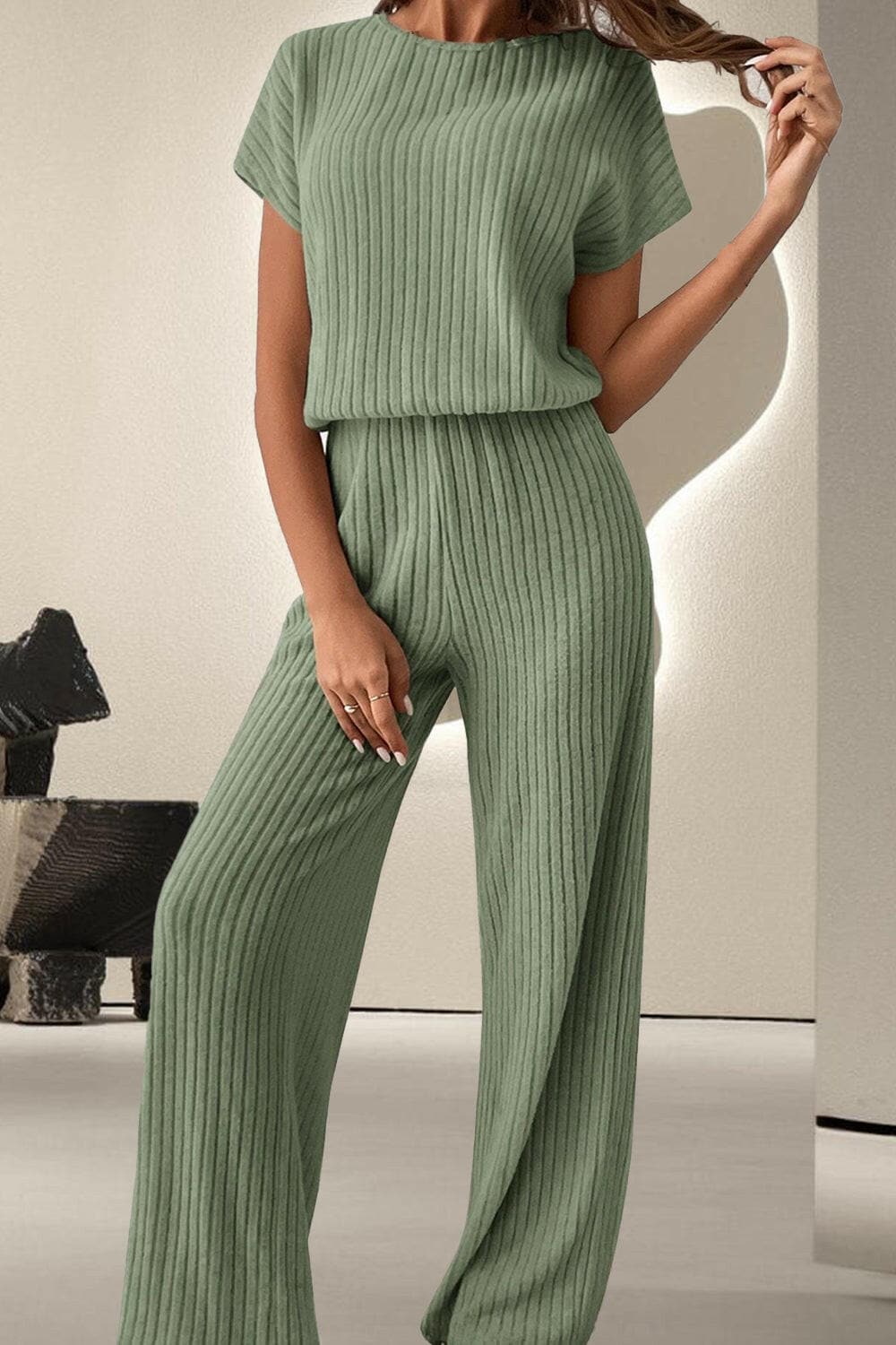 Round Neck Short Sleeve Jumpsuit.