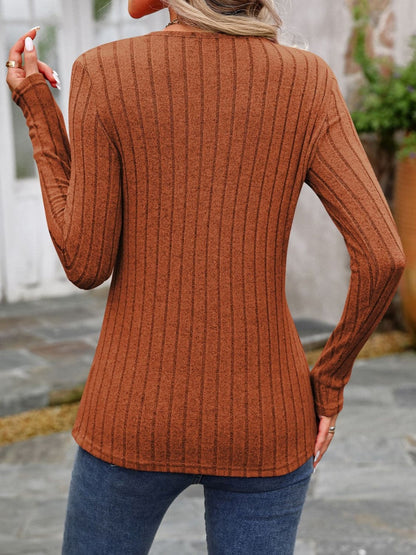 Elegant long sleeve tee with buttons